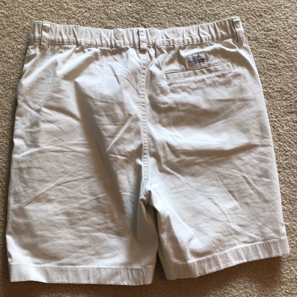 Vineyard Vines Shorts - Picture 3 of 3